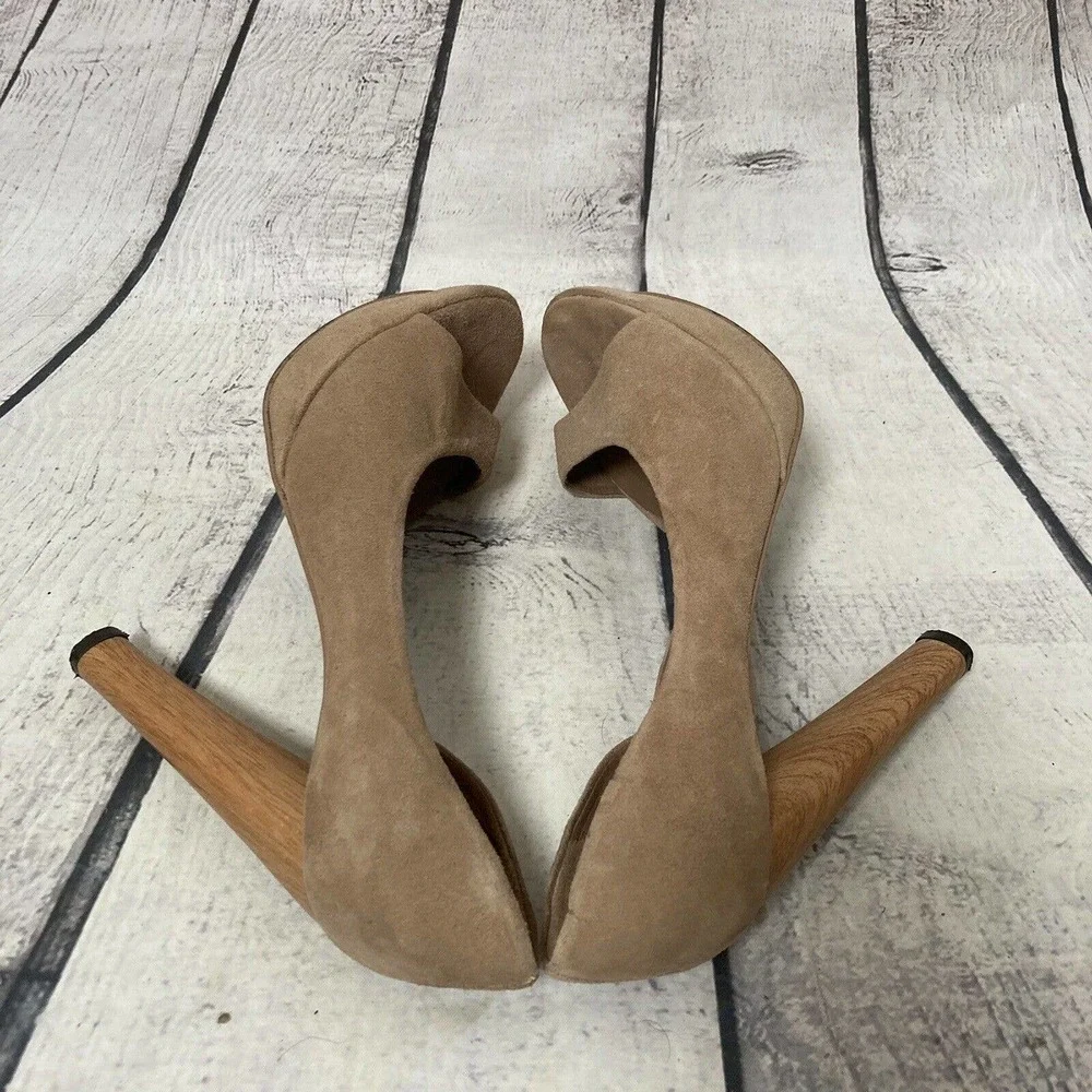 MaxAzria Beige Peep Toe‎ Jac Pump Size 6.5, 37 Made In Brazil All Leather
